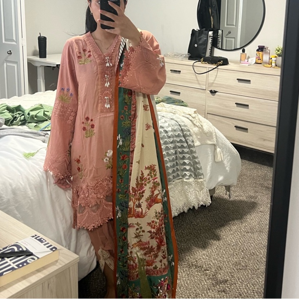 Elegant Floral Embroidered Kurta Set